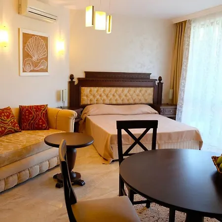 Apartment Luxury Studio In The Costal Dreams